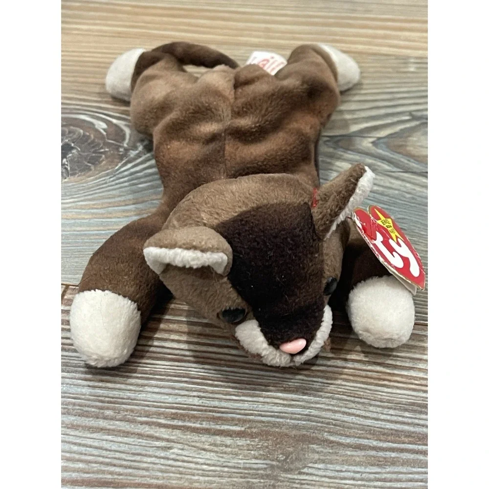POUNCE BEANIE BABY RETIRED 1997 ORIGINAL.‎ NEAR MINT CONDITION